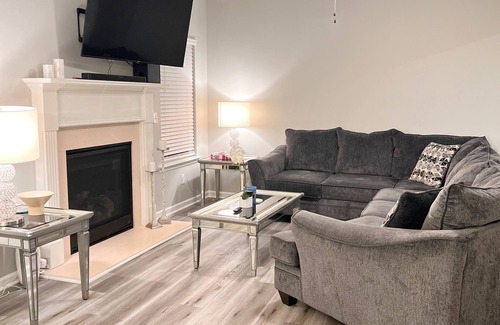 Fairburn House | Home in Fairburn!