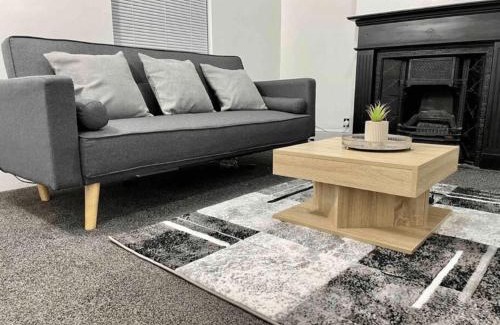 Chatham Apartment | Home In Medway Chatham