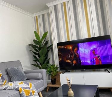 Gillingham Apartment | Home in Medway Gillingham