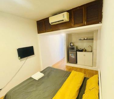 Hang Dao Apartment | Home in Old Quarter HÀ NỘI - Ta Hien street