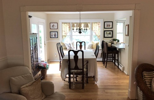 Quogue House | Home in Quogue pool and beach