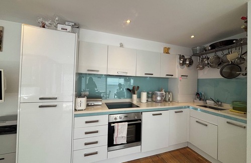 Homerton Apartment | Home in the Heart of Hackney | WiFi | 1 Bed