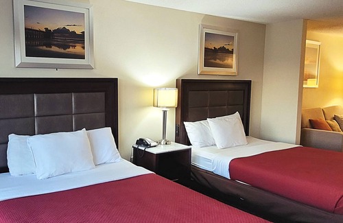 Montgomery Hotel | Home Inn & Suites