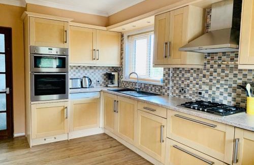 Handsworth House | Home like 3 bed house Sheffield