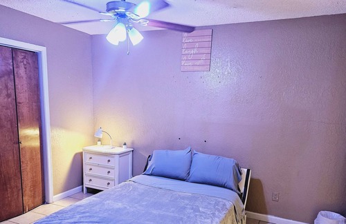 West Arlington Villa | Home Near Cowboys, Rangers Stadium, Parks Mall, Six Flags, Hurricane Harbor!