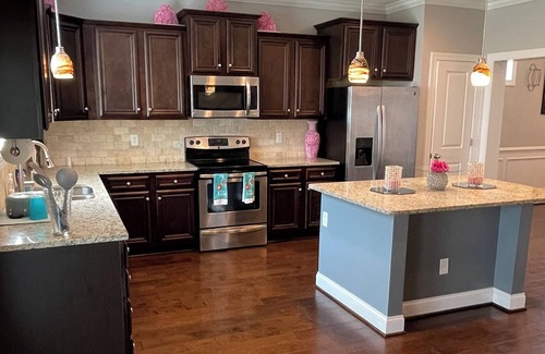 Elliott House | Home Near Shaw Airforce Base Close to Major Attractions, Food, & Entertainment