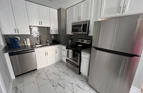 Bayview House | Home near the Sea, MilitarynBases & Universities