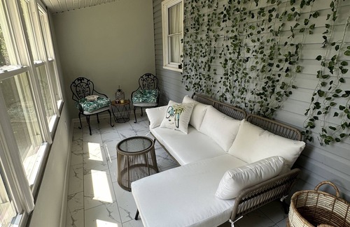 Bayview House | Home near the Sea, MilitarynBases & Universities