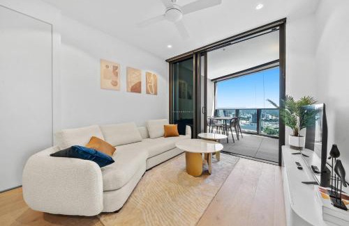 Brisbane Central Business District Apartment | Home of Clouds - Brand New Lv 33 Apartment on Star Casino BNE, Privately Managed