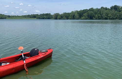 Hopkinsville Cottage | Home on 10 acres + private lake!