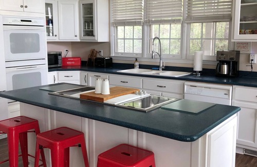 Loris House | Home on private lake. Dog Friendly-Myrtle Beach is just 30 minutes away!