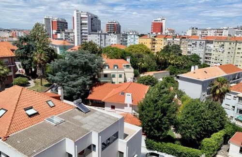 Falca Apartment | Home Out Central Roma Apartment