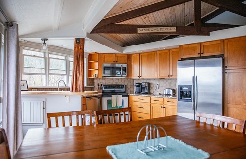 Seven Devils House | Home overlooking the mountains with a spacious deck, firepit, grill, W/D, & AC