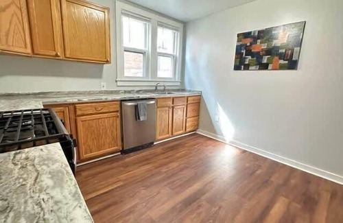 Oneonta Apartment | Home Plate Apt 1 - All Star Baseball Rentals