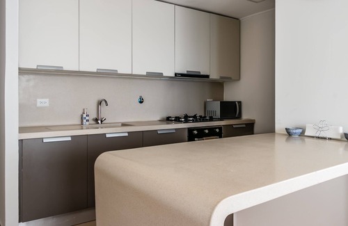 Tumba Vieja Condo | Home Suite Ocean View