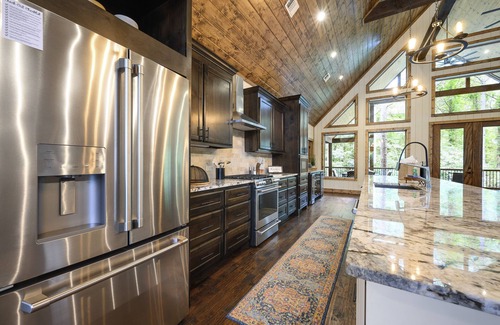 Hochatown Cabin | Home Sweet 'Homa - Rustic Chic Luxury- 5 Bedroom Cabin w/ALL Amenities!