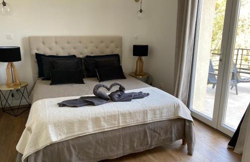Bastia Apartment | HOME SWEET HOME 2 pièces 42 m2 Chambre, salon, cuisine, grande terrasse, parking proche centre ville et mer
