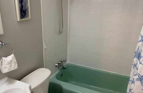 Pleasantville House | Home sweet home a few minutes from Atlantic City!