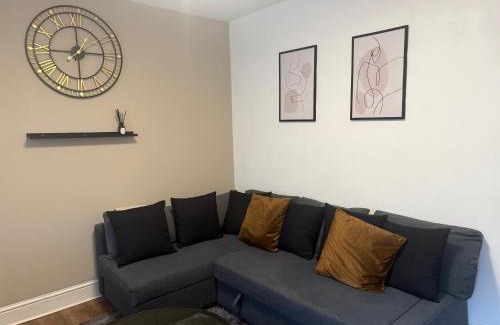 Reading House | Home Sweet Home in RG1 with FREE Parking