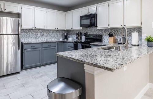 North Central Carrollton House | HOME SWEET HOME w/ Garage&Patio