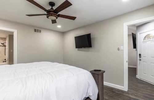 North Central Carrollton House | HOME SWEET HOME w/ Garage&Patio