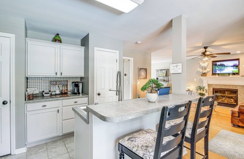 Ashley Oaks House | Home Sweet Home' w/Private Pool + Patio!