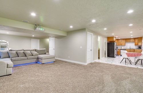 South Jordan Apartment | Home Theater & Patio: South Jordan Basement Unit