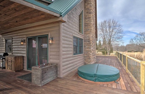 Nelsonville House | Home w/ Fishing & Hot Tub, Near Lake Hope!