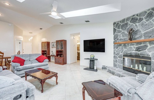 Girvin House | Home w/Pool 5 Mi to Neptune Beach in Jacksonville
