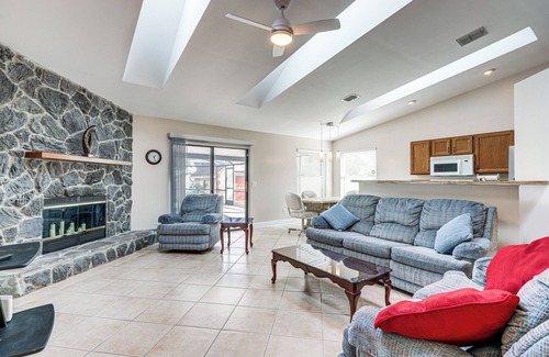 Girvin House | Home w/Pool 5 Mi to Neptune Beach in Jacksonville