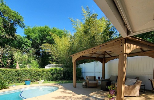 Folly Field House | Home w/Private Pool/Spa, Walk to Beach, One level Home, Bikes, Folly Field area