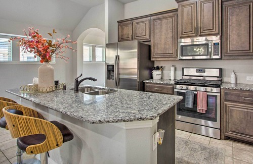 Aubrey House | Home w/ Savannah Community Amenities Access!