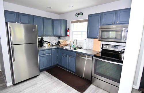 East Stroudsburg House | Home with FREE access to 2 Pools, Lake, Fitness, Tennis, Basketball, & MORE.