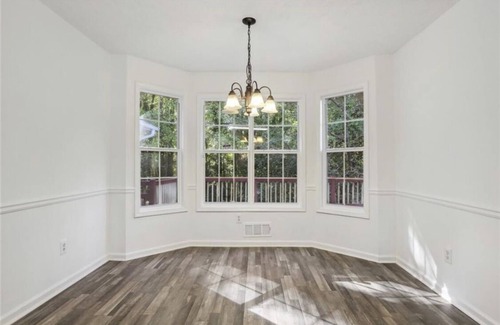 Cypress House | HOME WITH STUNNING VIEWING