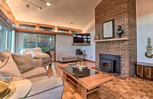 Radford House | Home with Wraparound Deck and Blue Ridge Mtn Views!