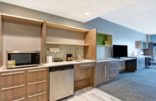 Deerwood Hotel | Home2 Suites by Hilton Jacksonville-South/St. Johns Town Ctr