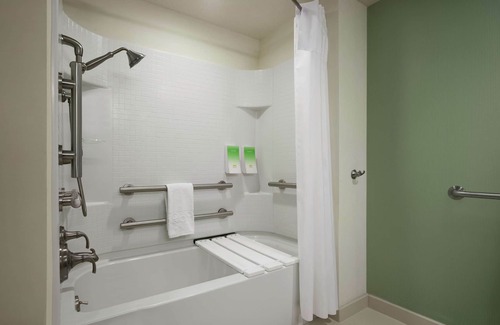 Center City Hotel | Home2 Suites by Hilton Philadelphia - Convention Center, PA