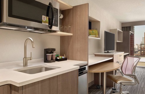 Near North Side Hotel | Home2 Suites by Hilton Chicago River North