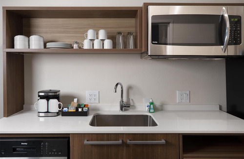 Buckner Terrace - Everglade Park Hotel | Home2 Suites By Hilton Dallas East