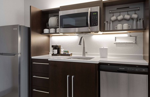Indianapolis Hotel | Home2 Suites by Hilton Indianapolis Keystone Crossing