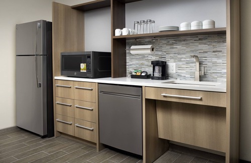 Doral Hotel | Home2 Suites by Hilton Miami Doral West Airport