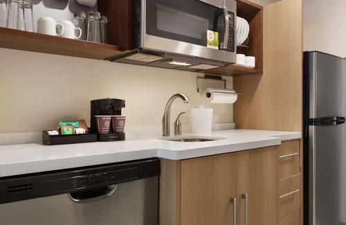 Portland Hotel | Home2 Suites by Hilton Portland Airport OR