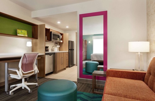 Portland Hotel | Home2 Suites by Hilton Portland Airport OR
