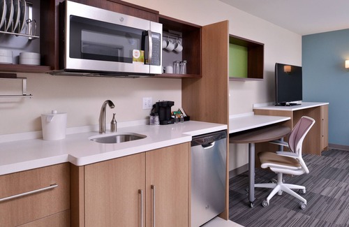 Portland Hotel | Home2 Suites by Hilton Portland Airport OR