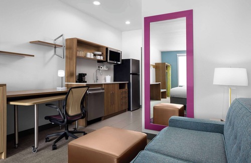 Warehouse District Hotel | Home2 Suites by Hilton Phoenix Downtown