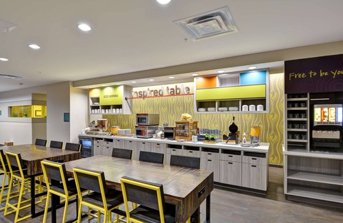 Terrace Park Hotel | Home2 Suites by Hilton Tampa USF Near Busch Gardens