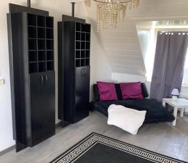 Oberhausen Apartment | Home24