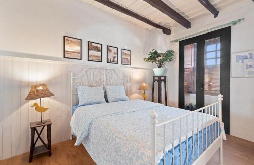 Telde Ski Chalet | Home2Book Charming Rustic Retreat in Telde