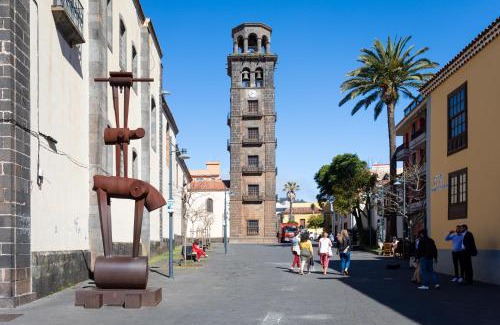 Historical Center Apartment | Home2Book El Faro de La Laguna, terrace & wifi