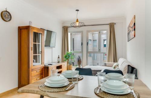 Sardina Apartment | Home2Book Sunny Getaway & Pool in Playa de Sardina